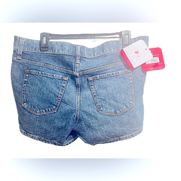 Under Belly Maternity Jean Shorts - Isabel Maternity by Ingrid & Isabel Dark M - Picture 9 of 12